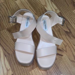 Steve Madden Nude matte platform sandals!!